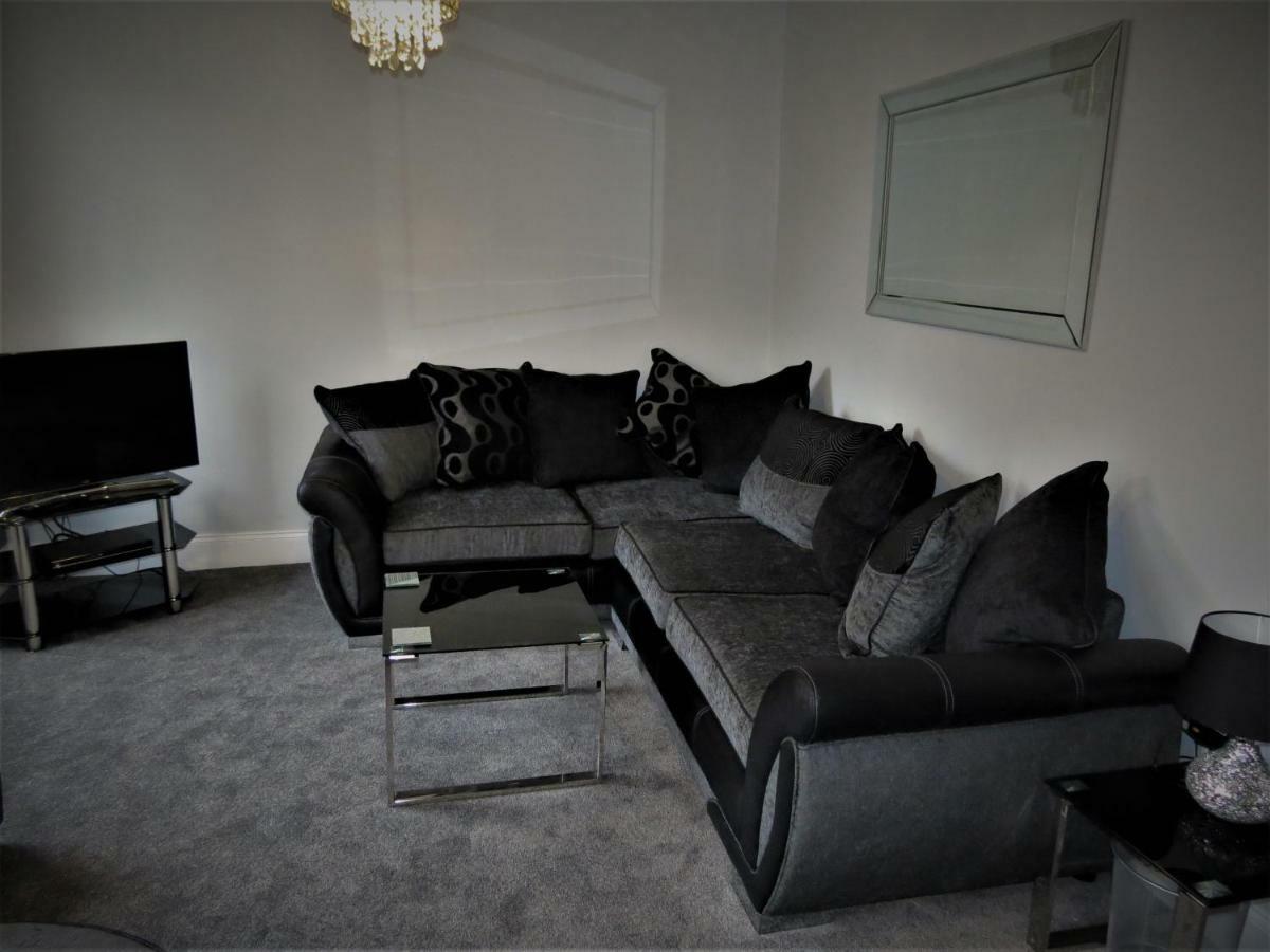 No1 Town House Villa Стамфорд Екстериор снимка