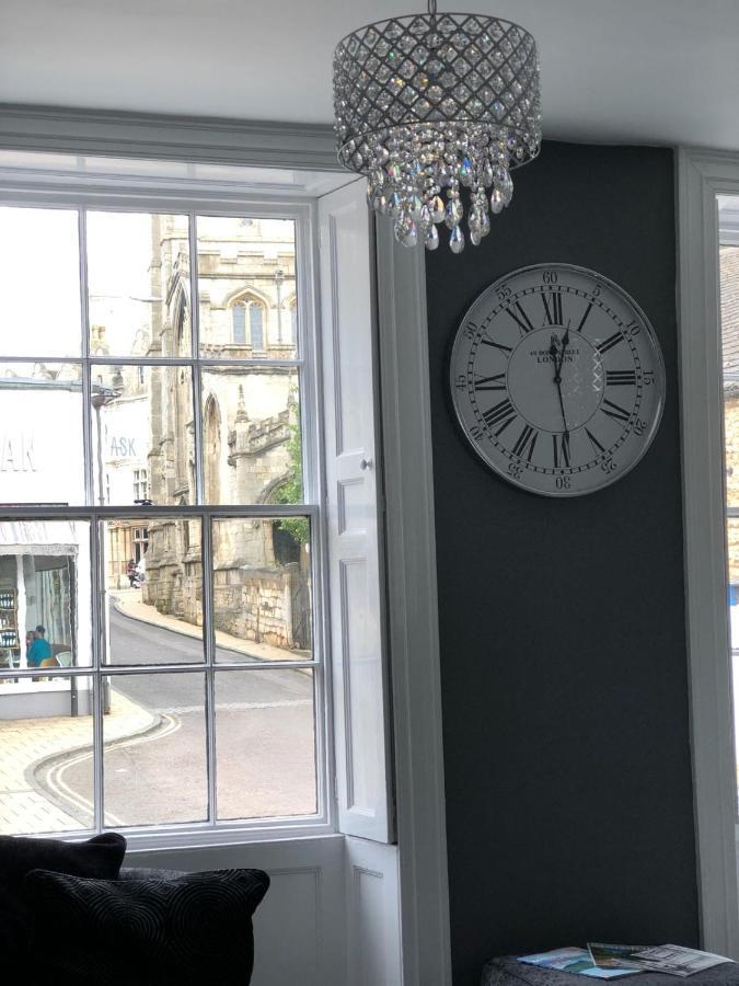 No1 Town House Villa Стамфорд Екстериор снимка